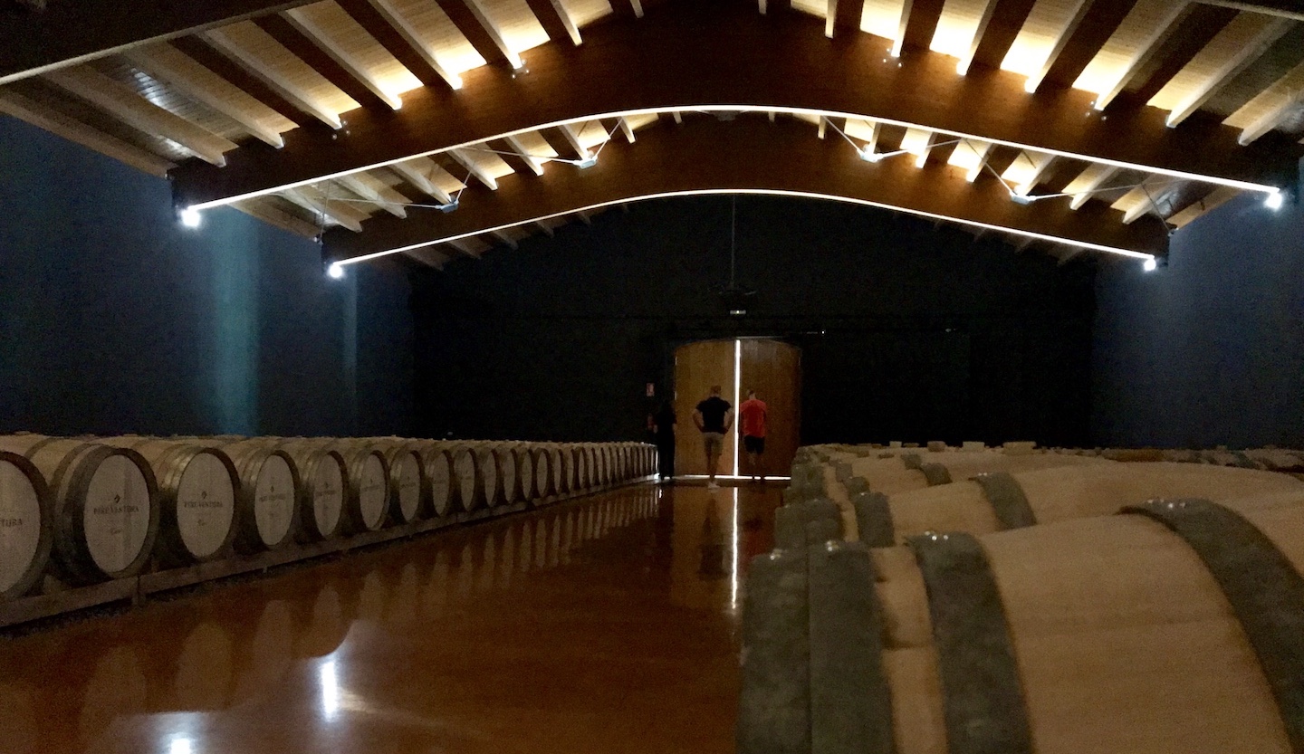 TopWineExperinece - Personalized private winery tour from Sitges, Barcelna, Tarragona.