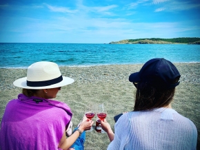 Cellar tours to taste the best Mediterranean wines!

@topwineexperience 🍷🥂
Slow&Cheerful Wine Tourism 🐌😃
.
.
.

#Topwineexperience #privatetour #wineexperience #winetraveler #winetourism #winetrip #premiumwine #privatetours #winetour  #privatewinerytours #luxurywine #luxurywinetours  #Sitges #Tarragona #Barcelona #Sparklingwine #Sparkling #slowtourism #winetravel #winelover  #winerytour #winetasting  #winetrip  #winetour #Drinkwine #emporda