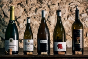 Premium wine tastings! 

@topwineexperience 🍷🥂
Slow&Cheerful Wine Tourism 🐌😃
.
.
.

#Topwineexperience #privatetour #wineexperience #winetraveler #winetourism #premiumwine #privatetours #winetour  #wine #privatewinerytours #luxurywine #luxurywinetours  #Sitges #Tarragona #Priorat #slowtourism #winetravel #winelover  #winerytour #winetasting  #winetrip  #winetour #Drinkwine #privatewinetastings #premiumwinetastings #bestwineever